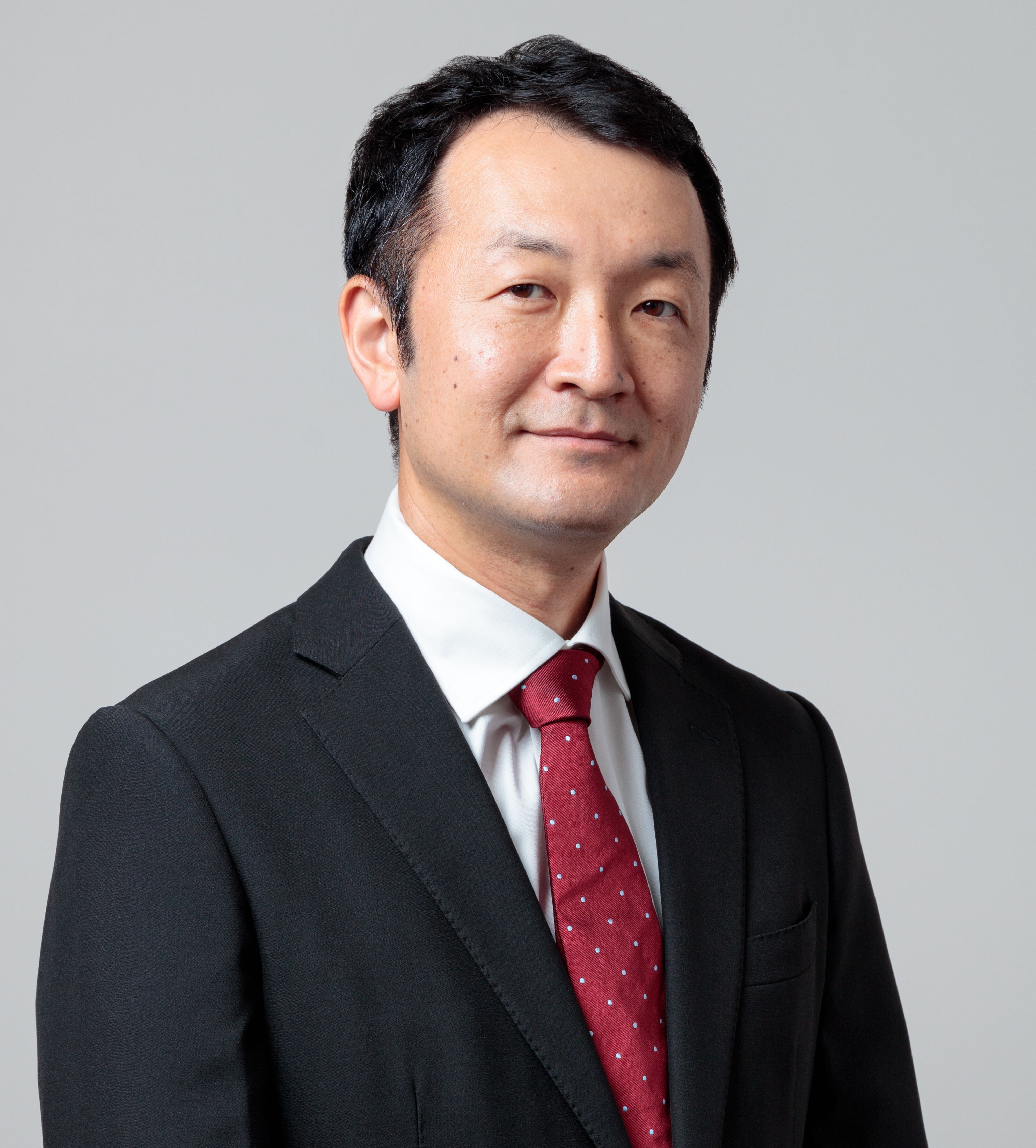 成田耕祐